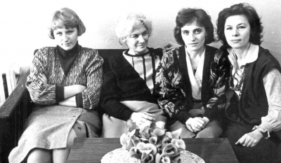 1991 год. Наша корректорская смена (слева направо): Марина Цыганкова, Альбина Зотиковна Савчук, Марина Казеева и автор этих воспоминаний.