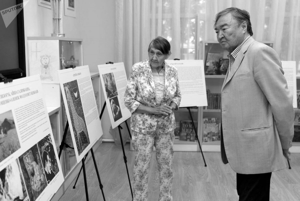 На вечере памяти Ю. Домбровского